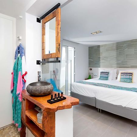 Ibizazen Hotel Santa Eularia des Riu Bagian luar foto