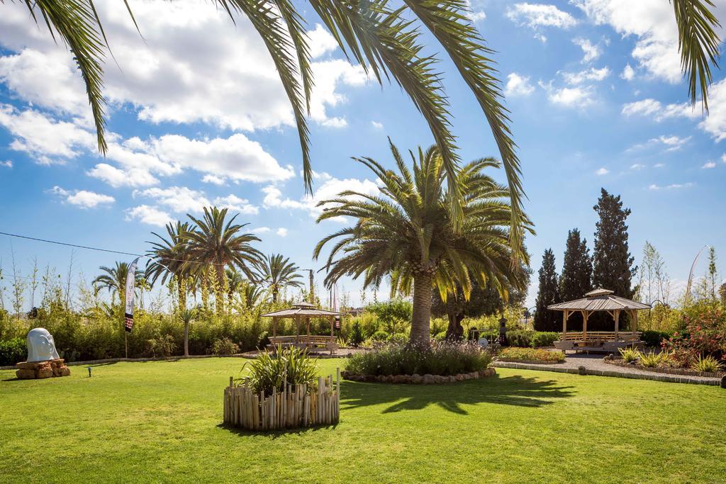 Ibizazen Hotel Santa Eularia des Riu Bagian luar foto