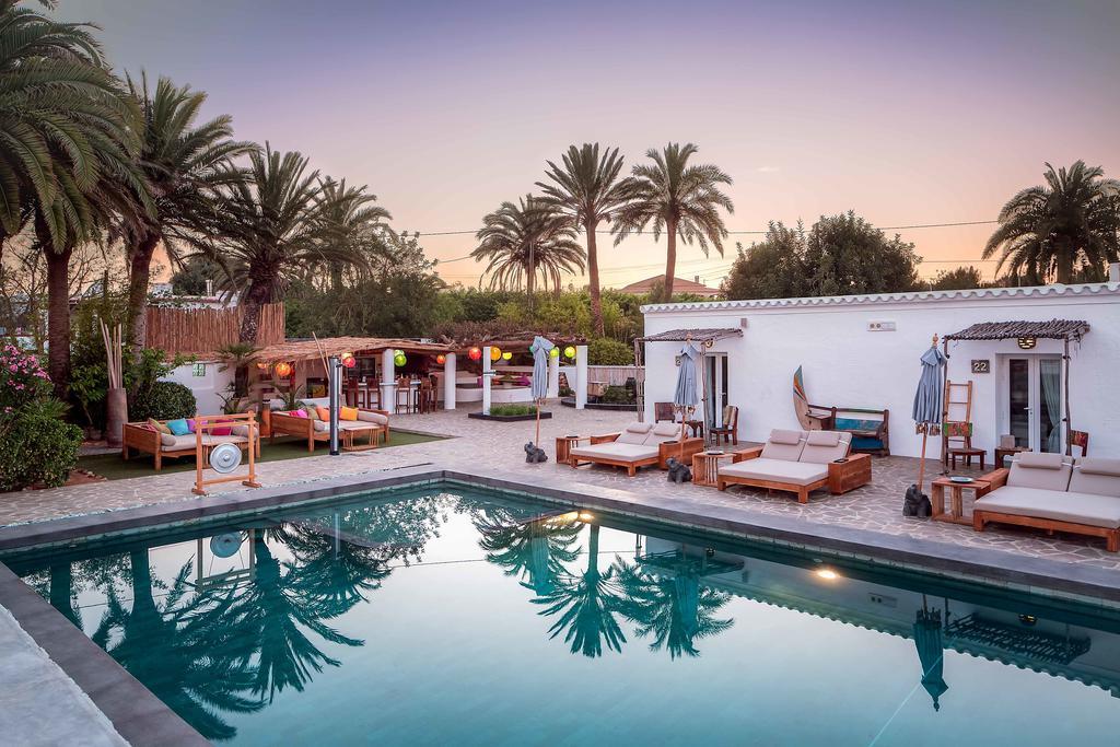 Ibizazen Hotel Santa Eularia des Riu Bagian luar foto