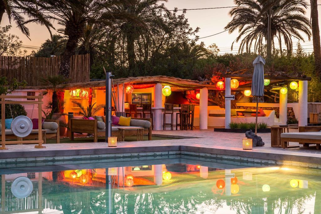 Ibizazen Hotel Santa Eularia des Riu Bagian luar foto
