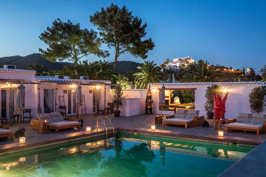 Ibizazen Hotel Santa Eularia des Riu Bagian luar foto