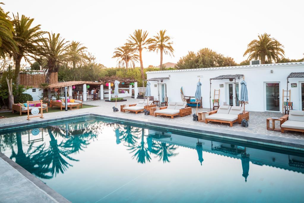 Ibizazen Hotel Santa Eularia des Riu Bagian luar foto