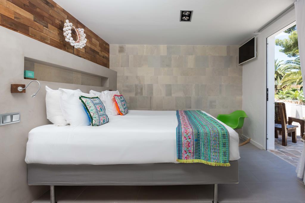 Ibizazen Hotel Santa Eularia des Riu Bagian luar foto