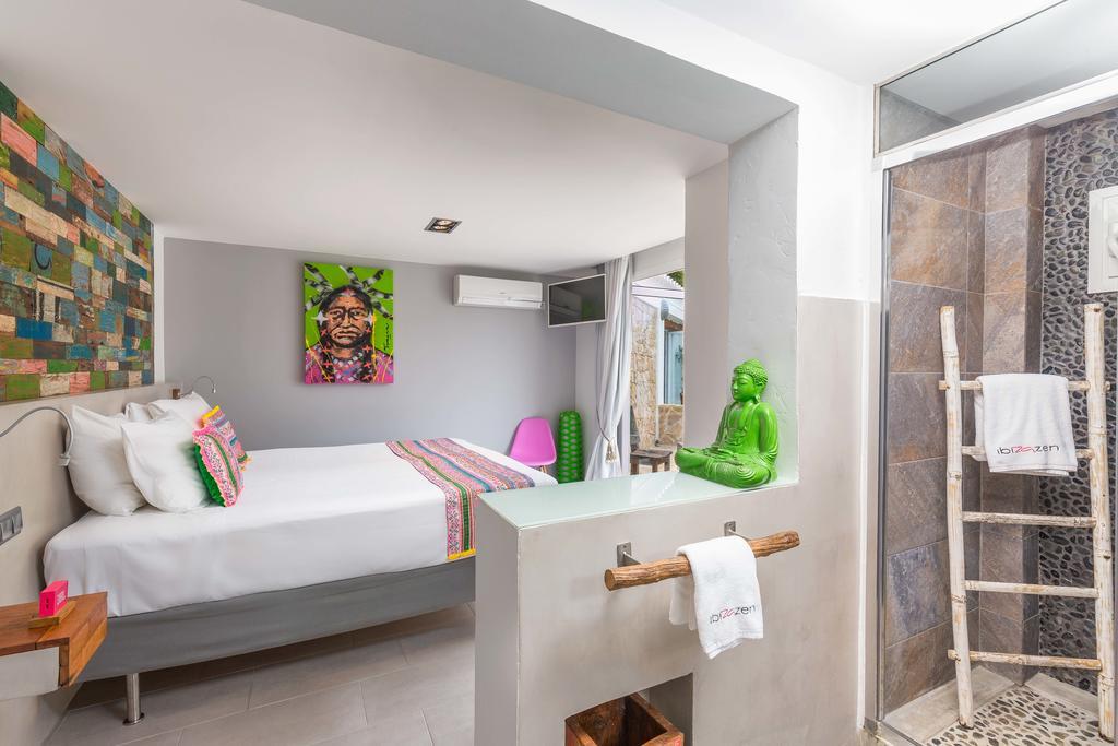 Ibizazen Hotel Santa Eularia des Riu Bagian luar foto