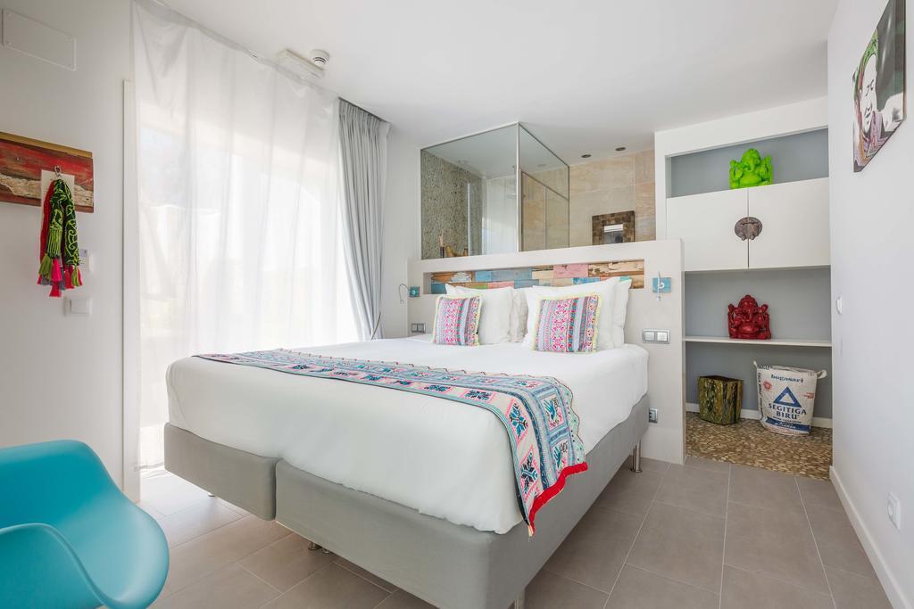 Ibizazen Hotel Santa Eularia des Riu Bagian luar foto