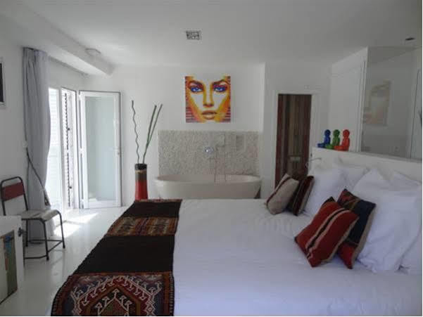 Ibizazen Hotel Santa Eularia des Riu Bagian luar foto