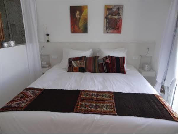 Ibizazen Hotel Santa Eularia des Riu Bagian luar foto