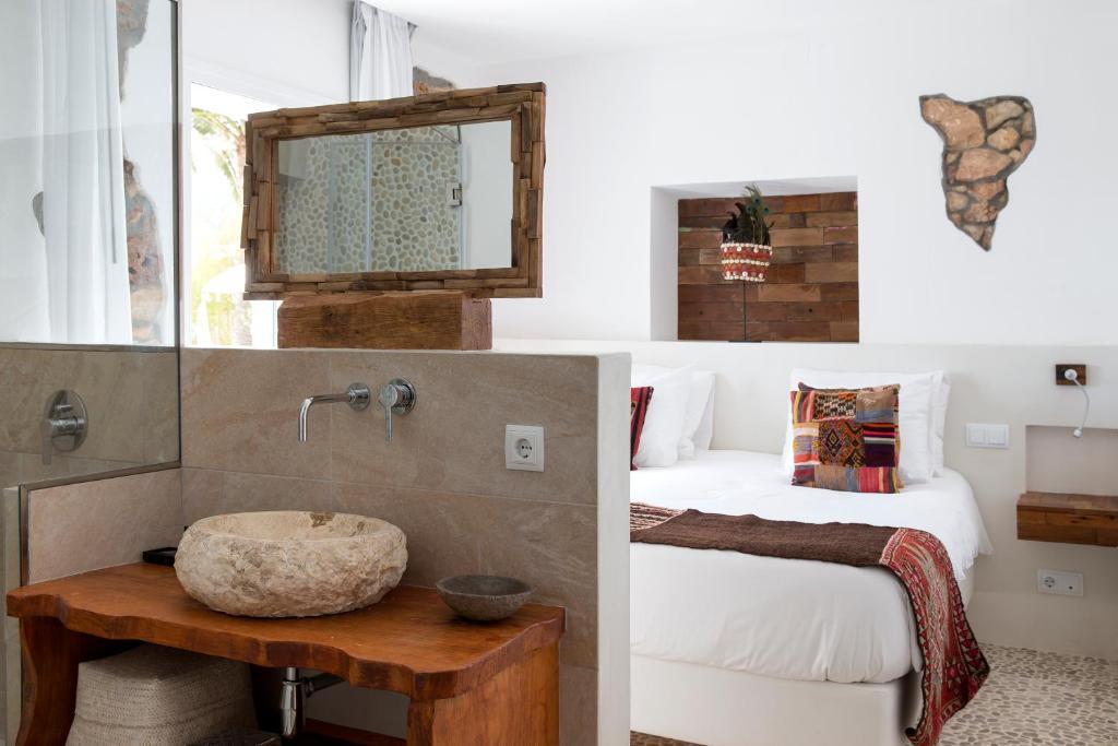 Ibizazen Hotel Santa Eularia des Riu Bagian luar foto